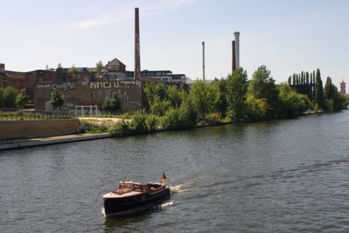 Is Berlin a Swim City?